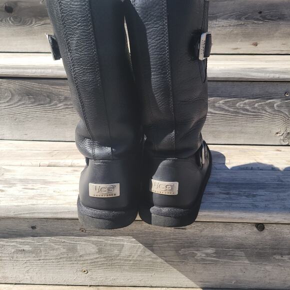 UGG 5678 Kensington Black Leather Shearling Biker Buckle Moto Boots Women Sz 10 - Picture 6 of 13